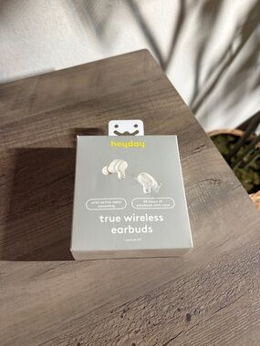 heyday True Wireless Earbuds in Light Gray and White